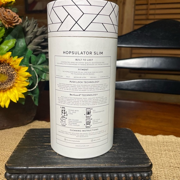 BRUMATE HOPSULATOR SLIM Onyx Black 12oz Slim Can Coozie - Picture 9 of 10